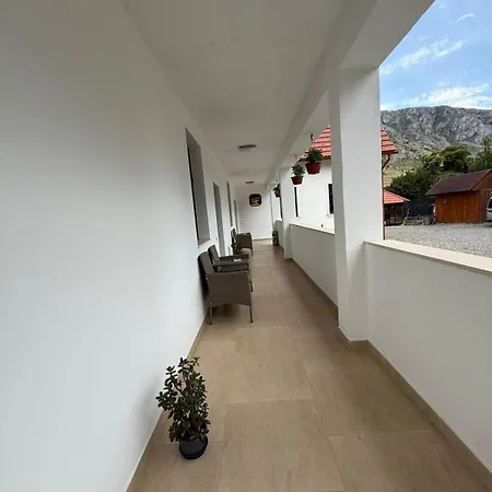 Oda ve Kahvaltı Hamor Panzio